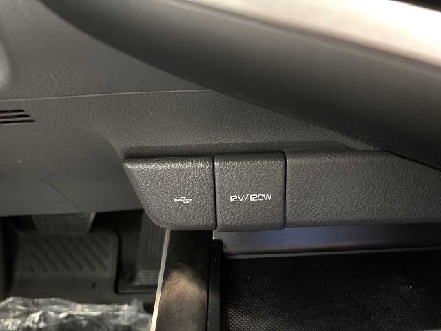Used 2024 Toyota Camry LE AWD/4WD image 35