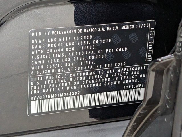 Used 2026 Volkswagen Tiguan SE R-Line AWD/4WD image 25