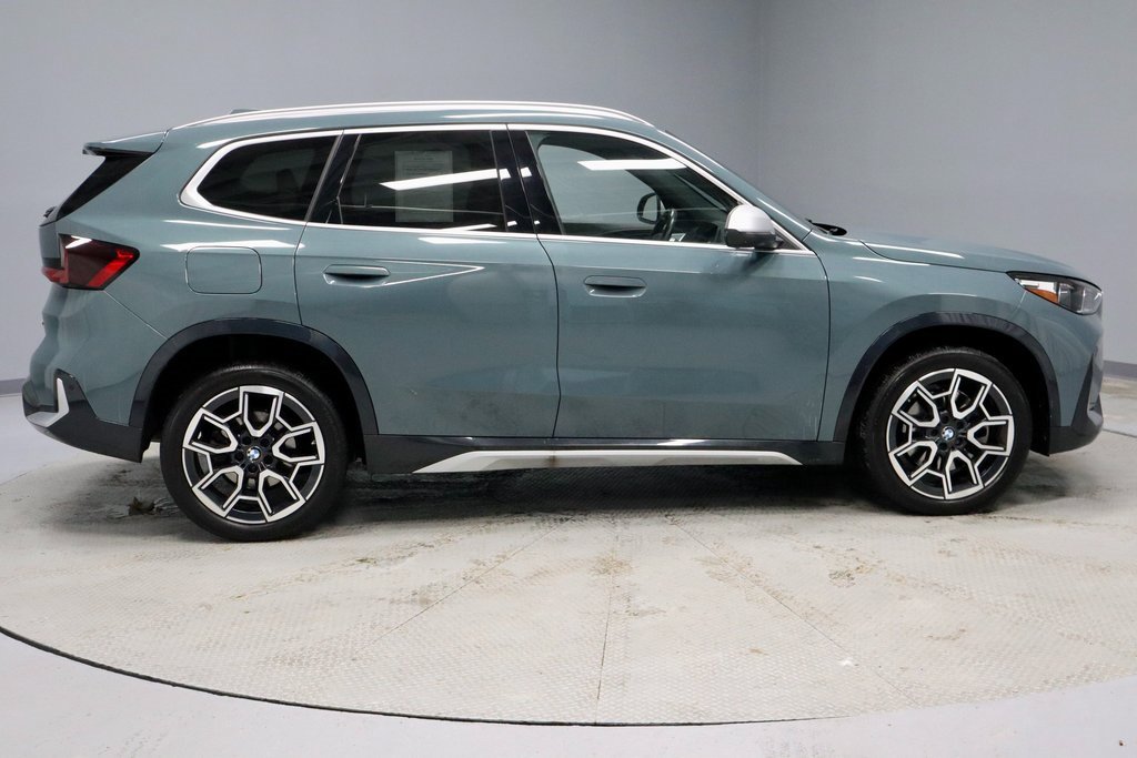 Used 2023 BMW X1 xDrive28i w/ Premium Package image 11