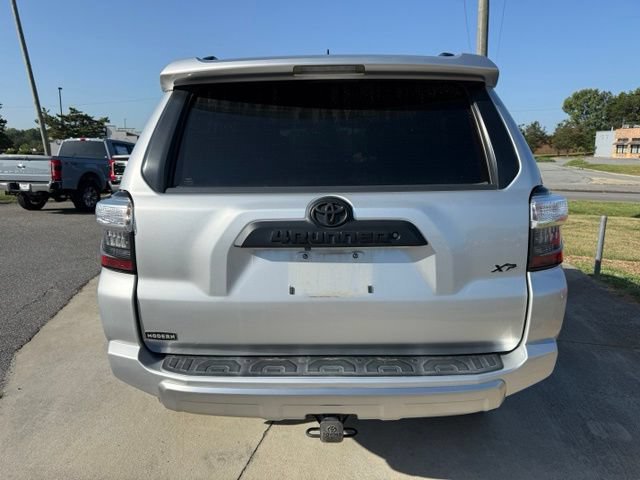 Used 2018 Toyota 4Runner TRD Off-Road Premium AWD/4WD image 9