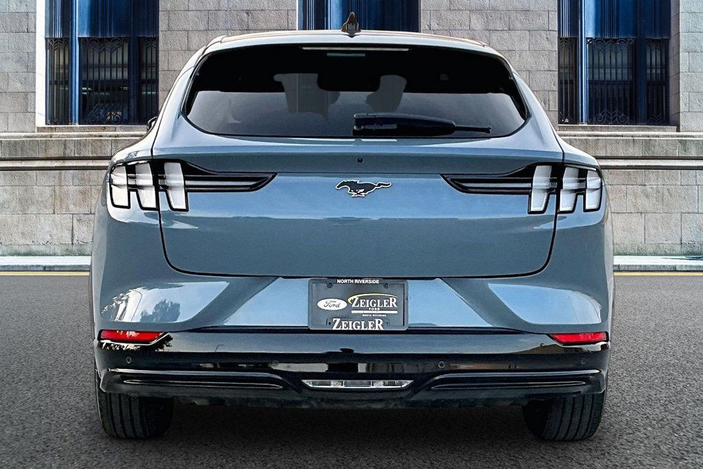 Certified 2023 Ford Mustang Mach-E Premium AWD/4WD image 4