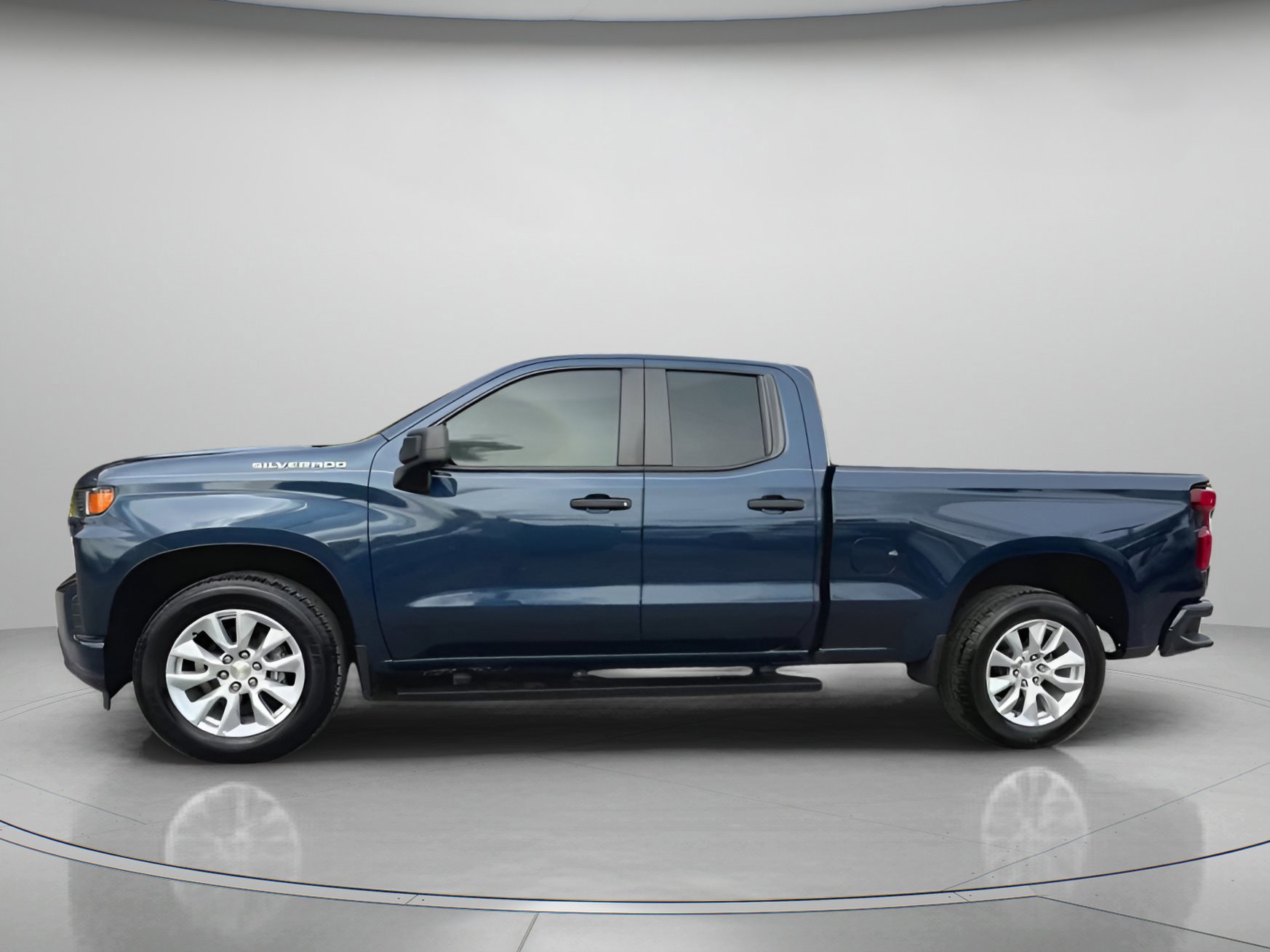 Used 2019 Chevrolet Silverado 1500 Custom w/ Custom Convenience Package image 7