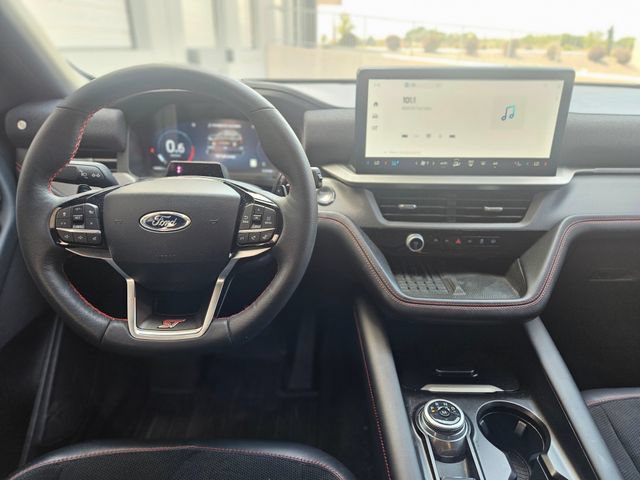 Certified 2025 Ford Explorer ST AWD/4WD image 9