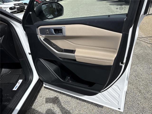 Certified 2024 Ford Explorer XLT w/ Equipment Group 202A image 23