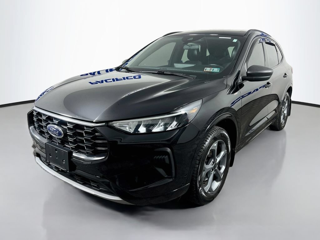 Certified 2024 Ford Escape ST-Line w/ Tech Pack #1 AWD/4WD image 4