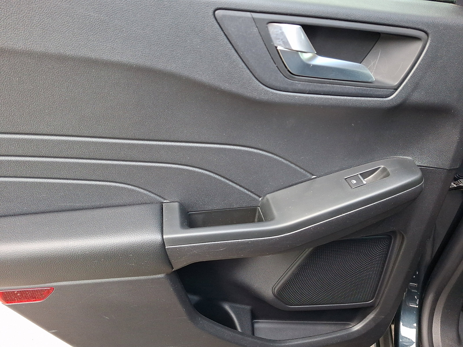 Certified 2022 Ford Escape SEL w/ SEL Stealth AWD Package image 10