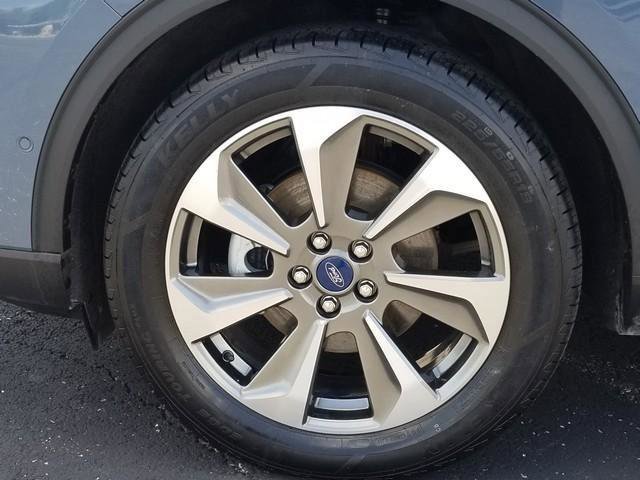 Certified 2023 Ford Escape Platinum w/ Premium Technology Package AWD/4WD image 27