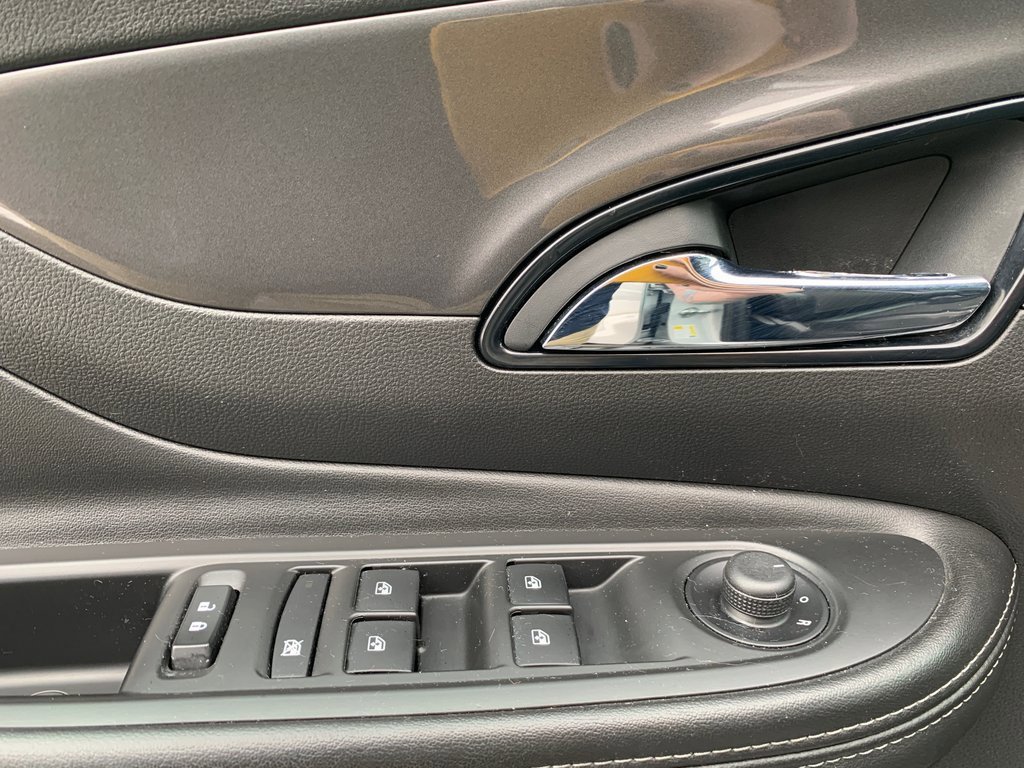 Used 2021 Buick Encore Preferred w/ Safety Package image 13