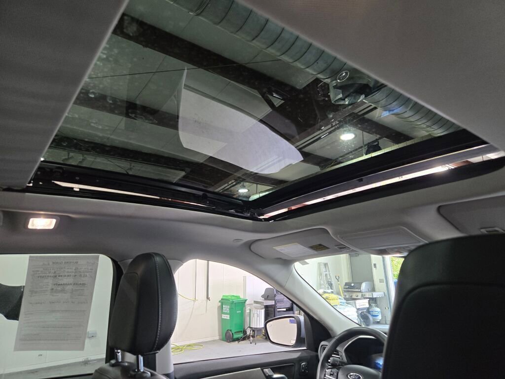 Certified 2022 Ford Escape SEL w/ Technology Package image 11