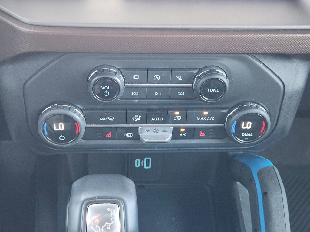 Certified 2023 Ford Bronco Outer Banks w/ Sasquatch Package image 18