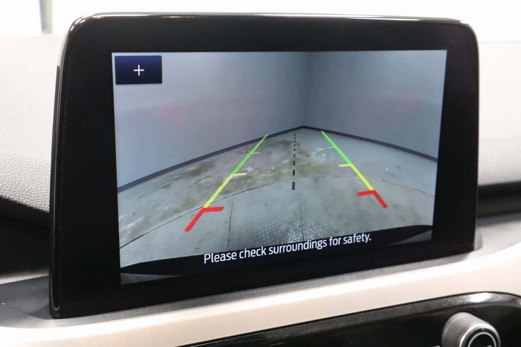 Certified 2022 Ford Escape SE w/ SE Sport Appearance Package image 10