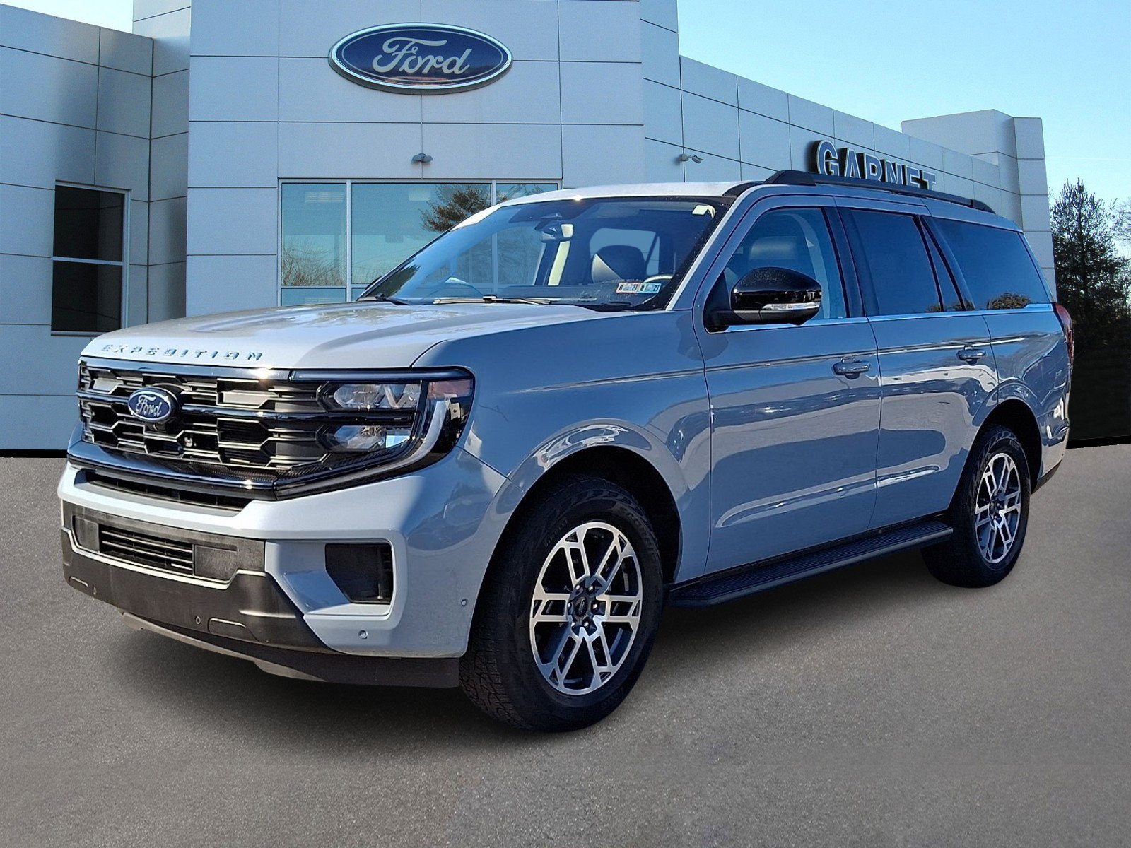 Certified 2025 Ford Expedition Active AWD/4WD image 4