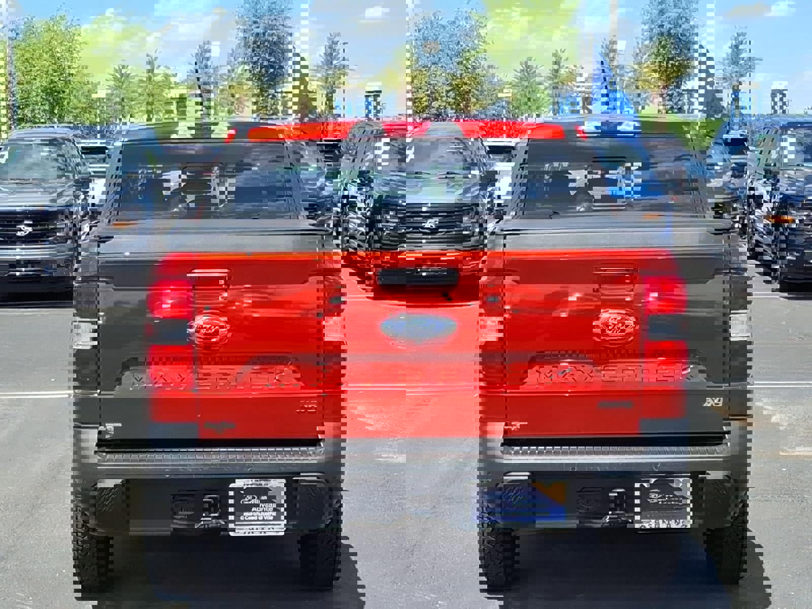 Certified 2023 Ford Maverick Lariat w/ Lariat Luxury Package image 4