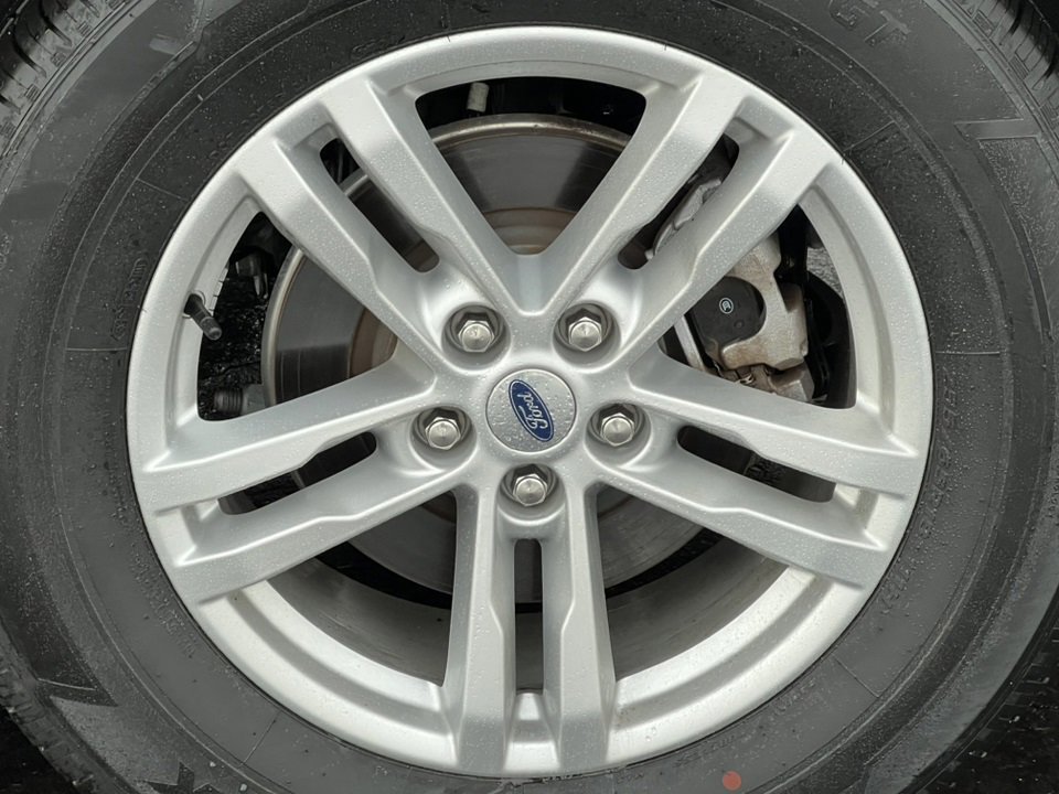 Certified 2023 Ford Explorer XLT w/ Equipment Group 202A image 14