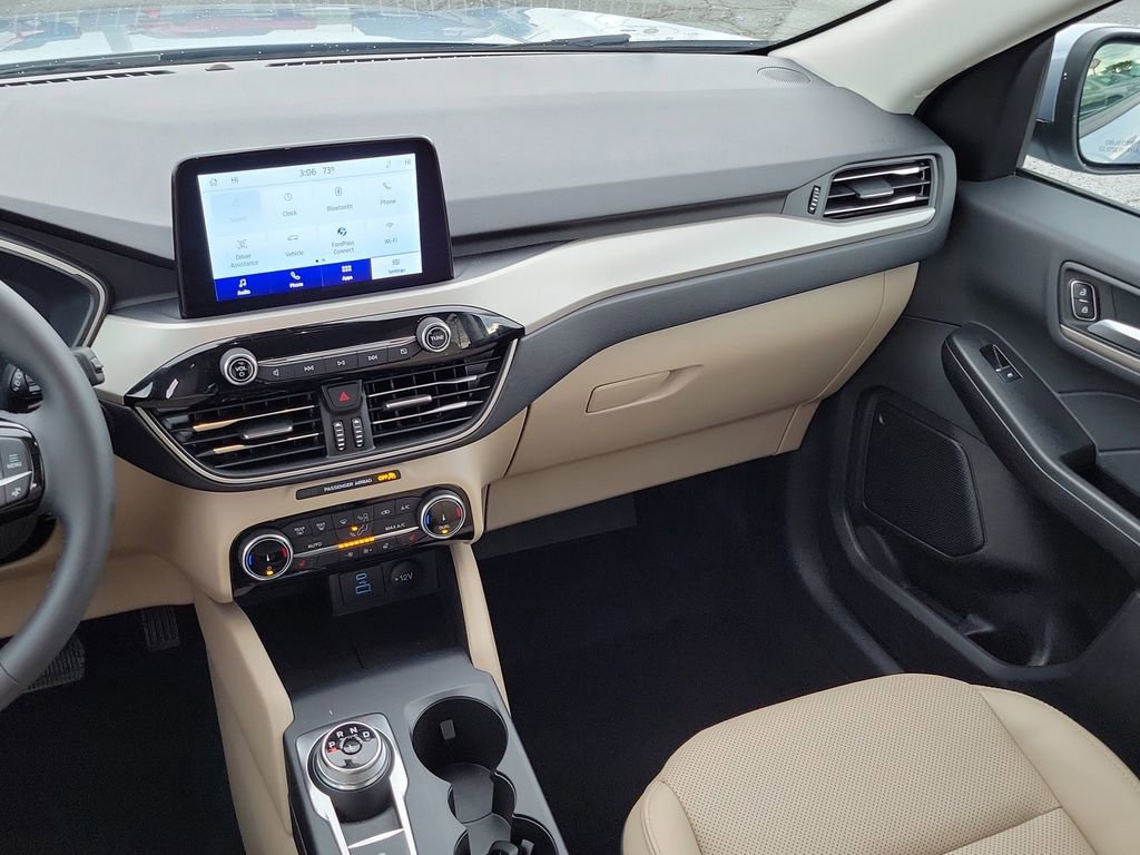 Certified 2022 Ford Escape SEL FWD image 15