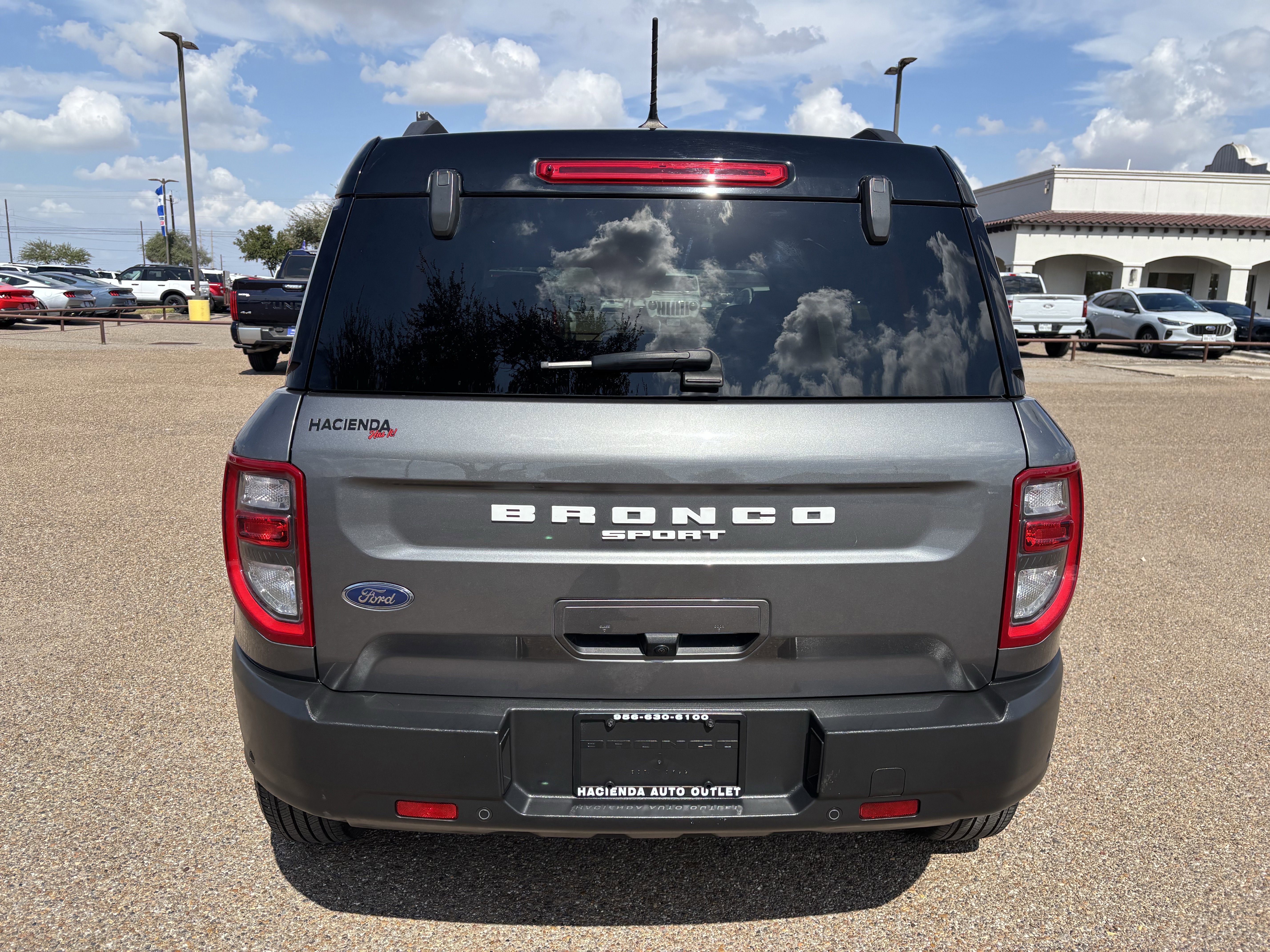 Certified 2023 Ford Bronco Sport Outer Banks w/ Tech Package image 4