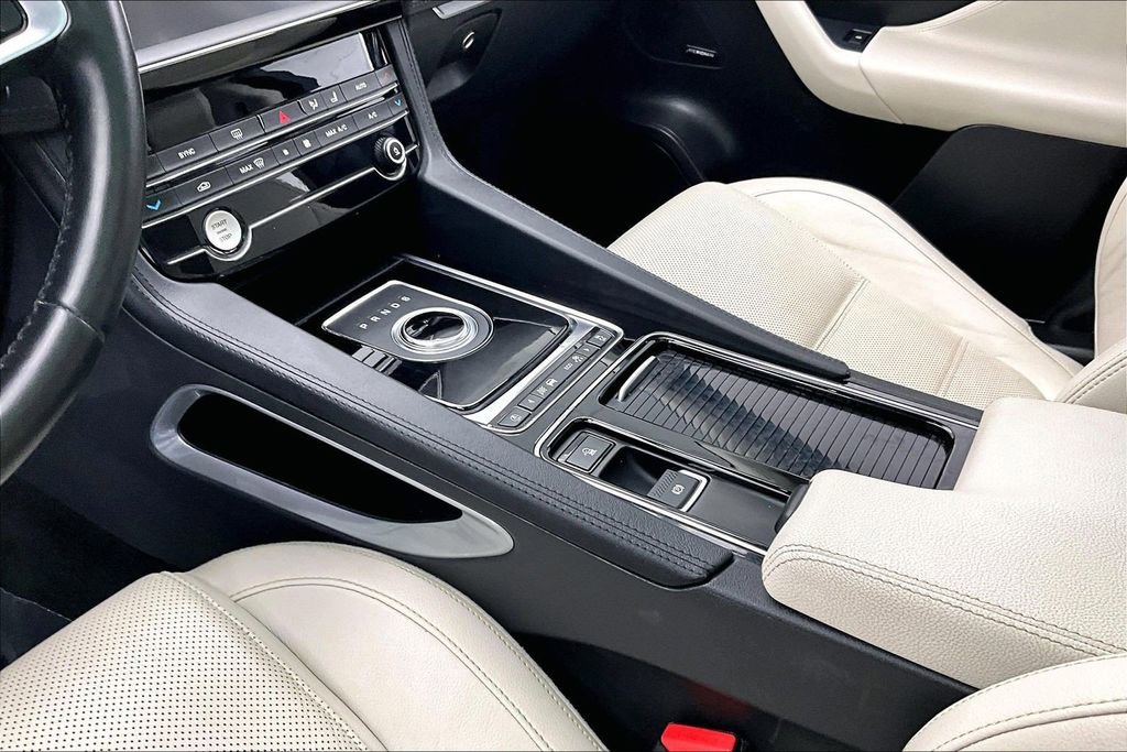 Used 2020 Jaguar F-PACE Prestige AWD/4WD image 15