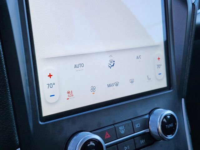 Certified 2022 Ford Edge ST-Line w/ Cargo Accessory Package image 23