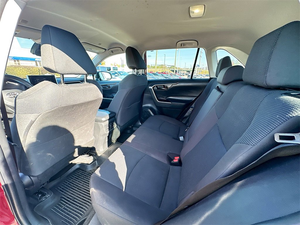 Used 2023 Toyota RAV4 LE image 8