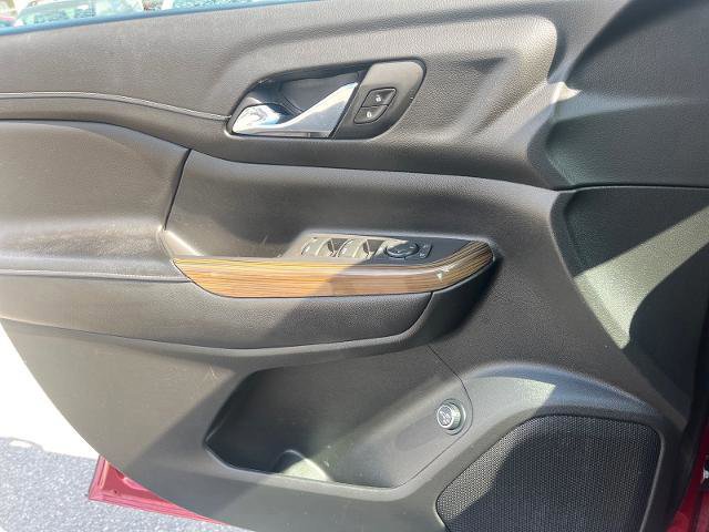 Used 2019 GMC Acadia SLE image 15