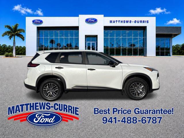 Used 2025 Nissan Rogue S FWD image 3