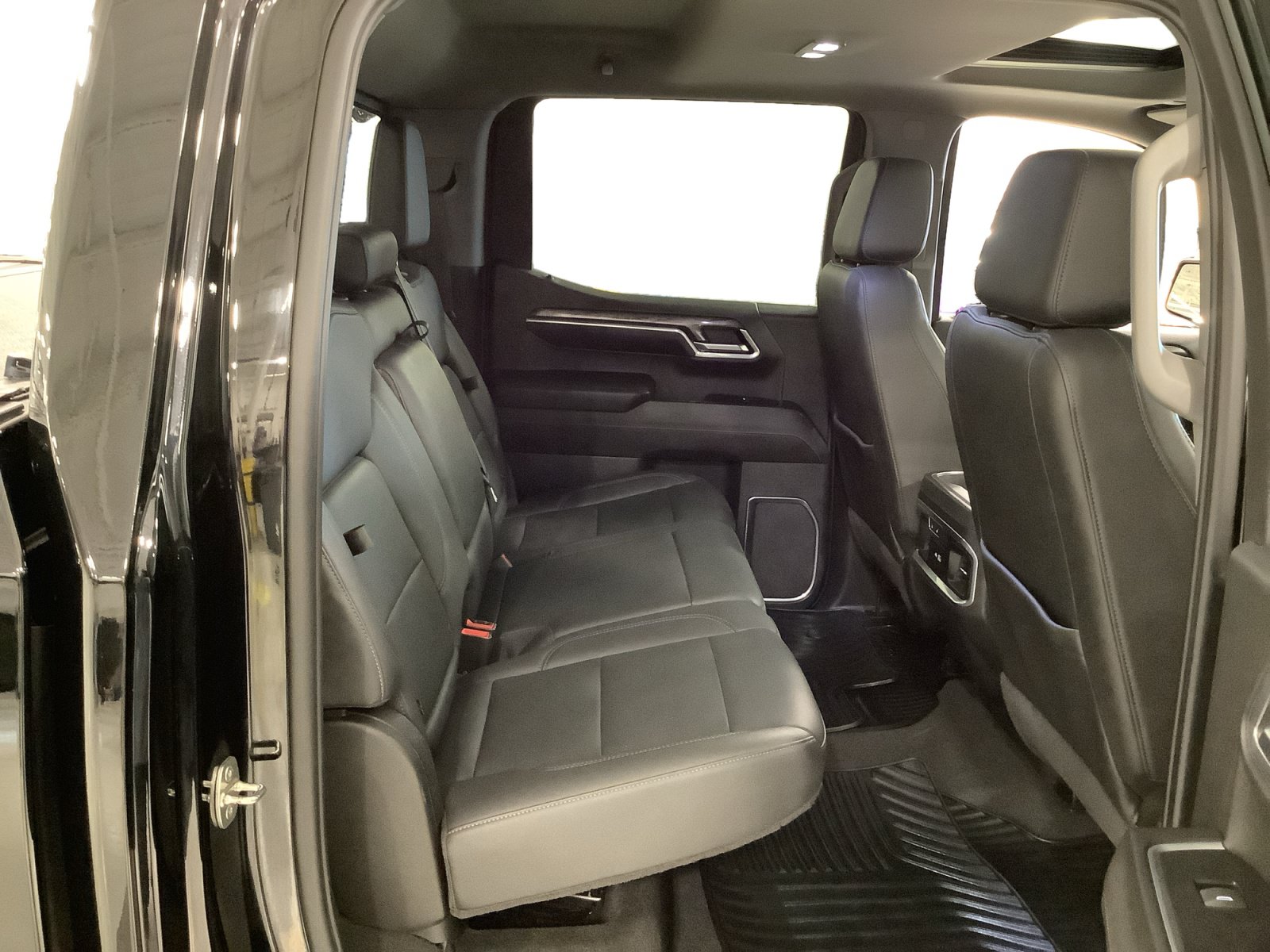 Used 2022 Chevrolet Silverado 1500 LTZ w/ LTZ Premium Texas Edition AWD/4WD image 23