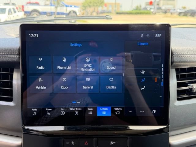 Certified 2024 Ford Expedition XLT RWD image 17