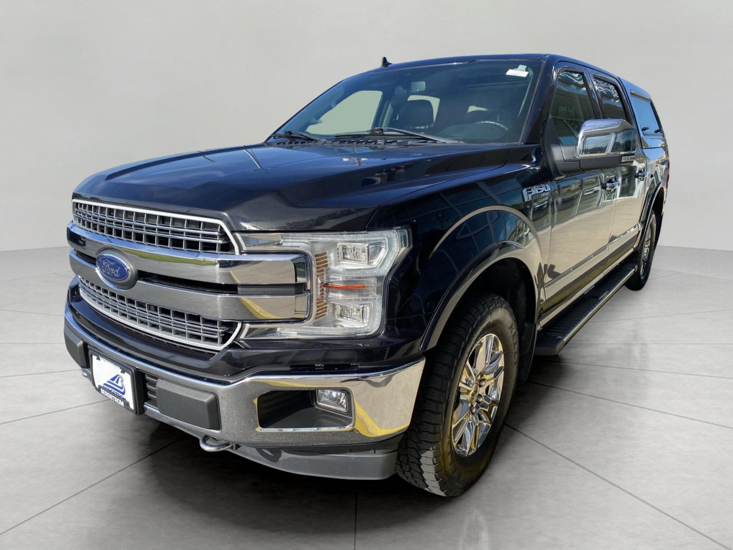 Certified 2019 Ford F150 Lariat w/ Equipment Group 502A Luxury AWD/4WD image 4