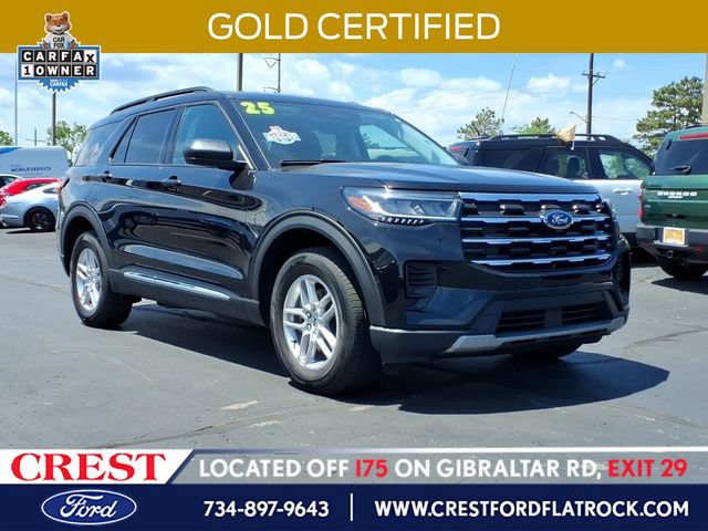 Certified 2025 Ford Explorer Active AWD/4WD image 1