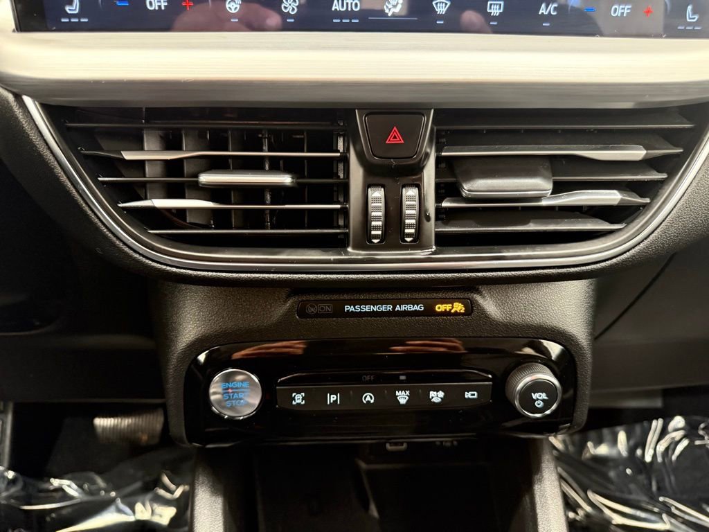 Certified 2024 Ford Escape Platinum image 30