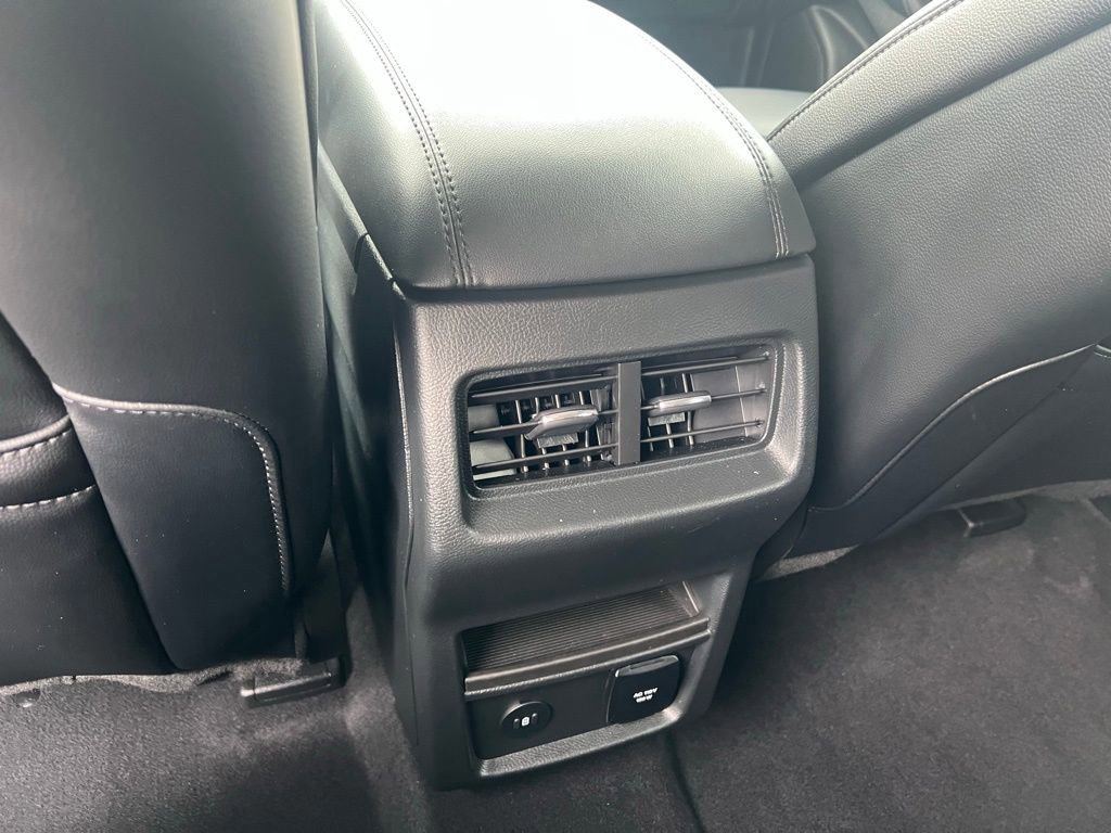 Certified 2024 Ford Edge SEL w/ Convenience Package AWD/4WD image 17