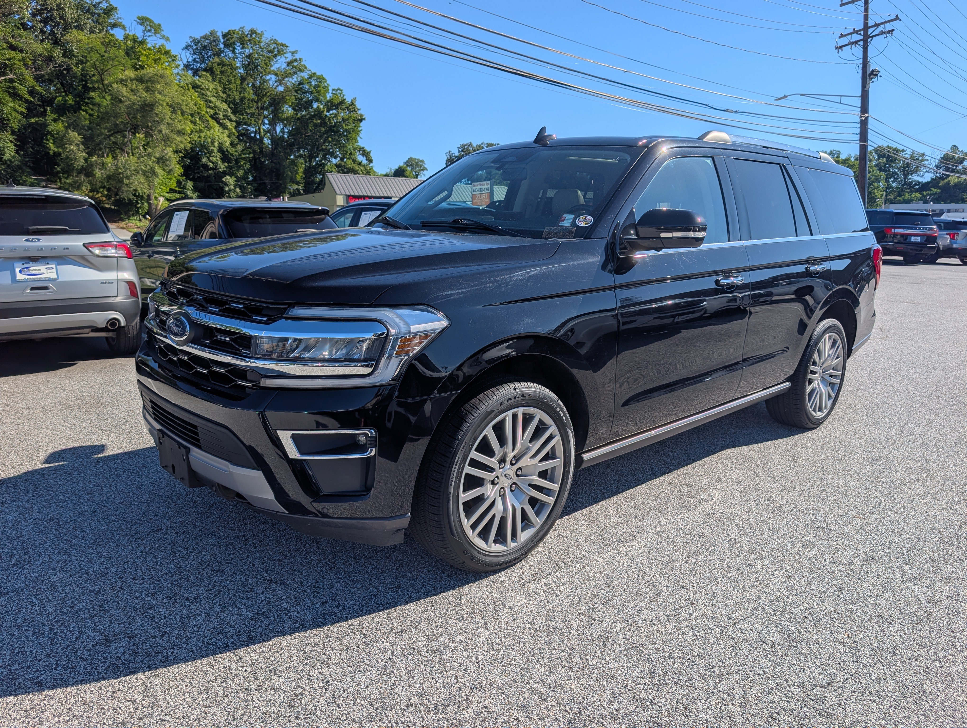 Certified 2022 Ford Expedition Limited AWD/4WD image 2