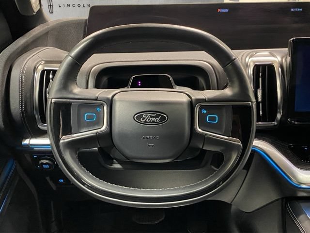 Certified 2025 Ford Expedition Platinum w/ Stealth Performance Package AWD/4WD image 14