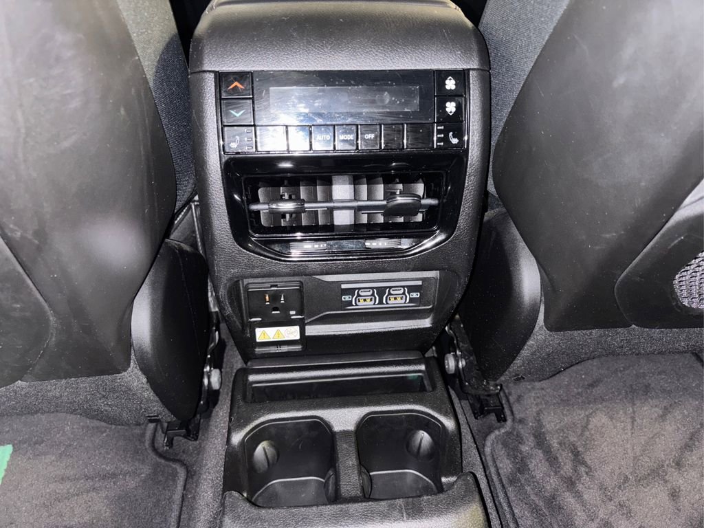 Used 2021 Jeep Grand Cherokee L Limited AWD/4WD image 30