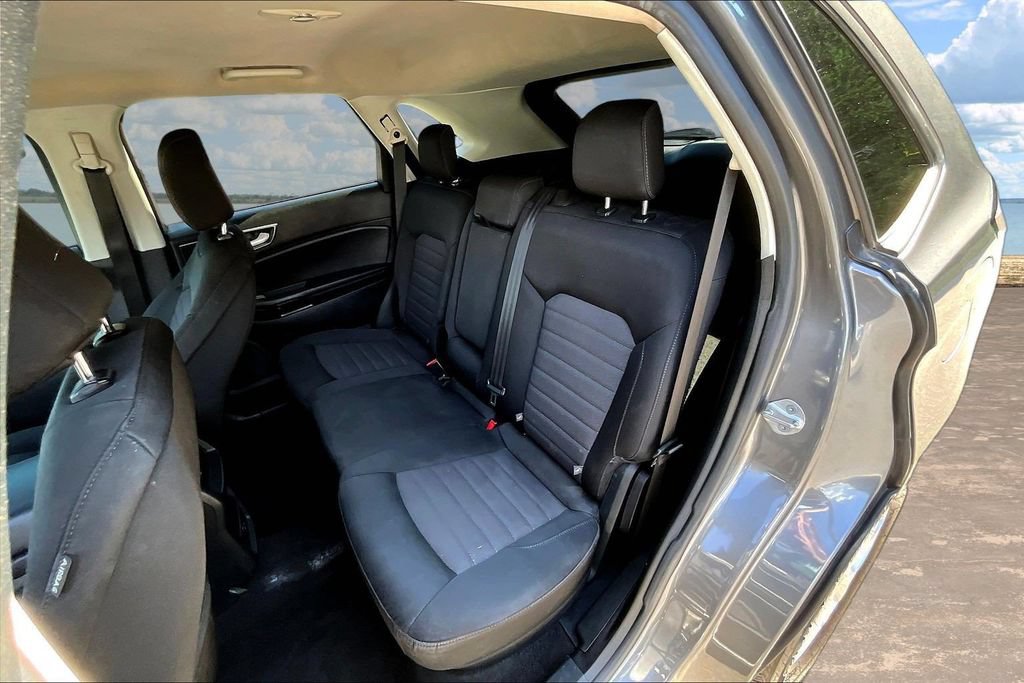 Certified 2021 Ford Edge SE FWD image 24