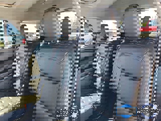 Certified 2022 Ford Explorer XLT w/ Equipment Group 202A image 27