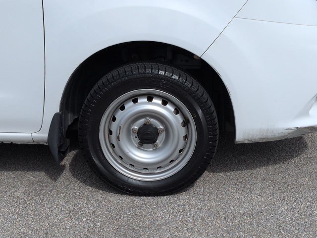 Used 2021 Nissan NV200 S FWD image 11