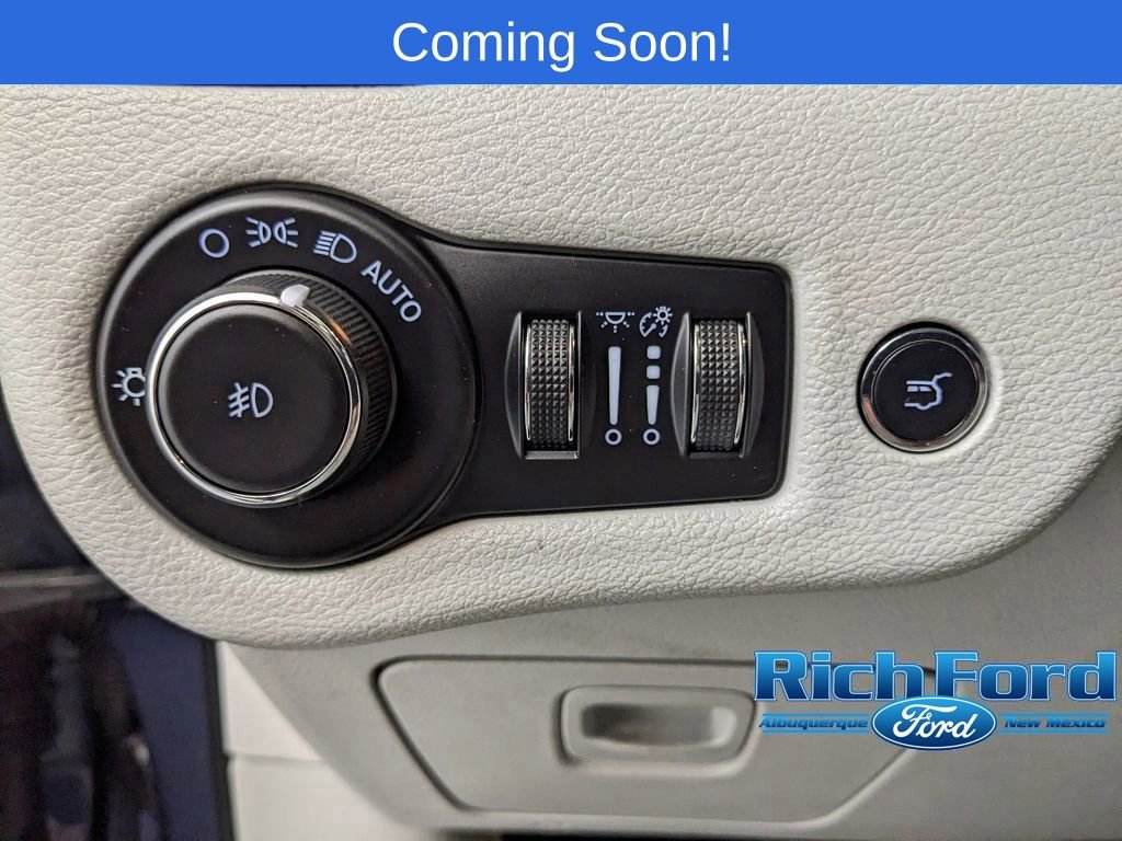 Used 2021 Jeep Cherokee Limited w/ Elite Package FWD image 14