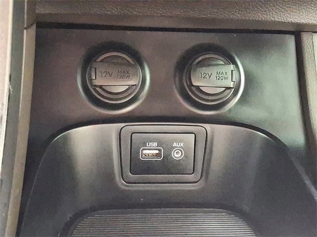 Used 2017 Hyundai Santa Fe Sport image 24