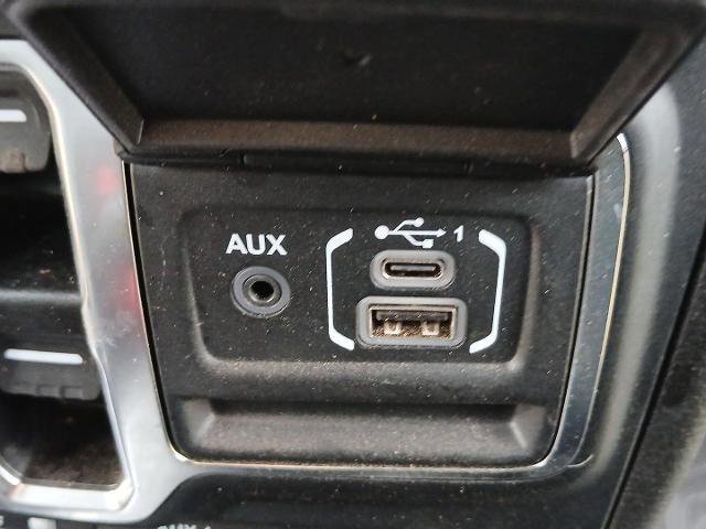 Used 2024 Jeep Gladiator Sport image 22