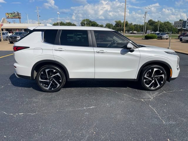 Used 2022 Mitsubishi Outlander SE AWD/4WD image 8