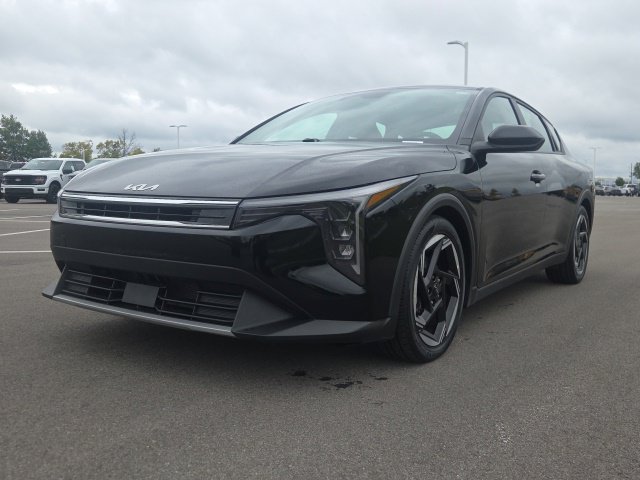 Used 2025 Kia K4 EX FWD image 2