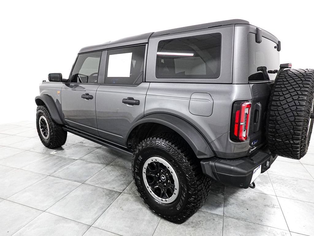 Certified 2024 Ford Bronco Badlands w/ Sasquatch Package AWD/4WD image 4