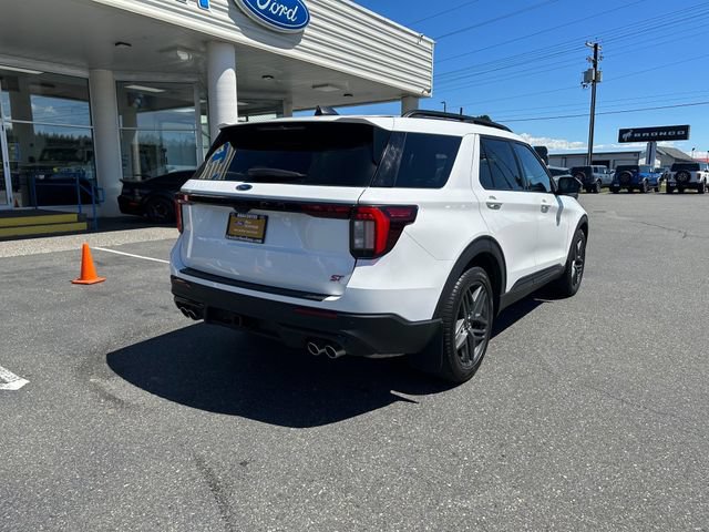 Certified 2025 Ford Explorer ST AWD/4WD image 2