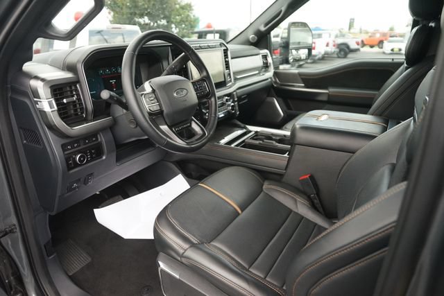 Certified 2023 Ford F250 Platinum w/ Tremor Off-Road Package AWD/4WD image 8