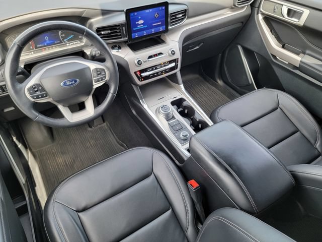 Certified 2023 Ford Explorer XLT w/ Equipment Group 202A AWD/4WD image 39
