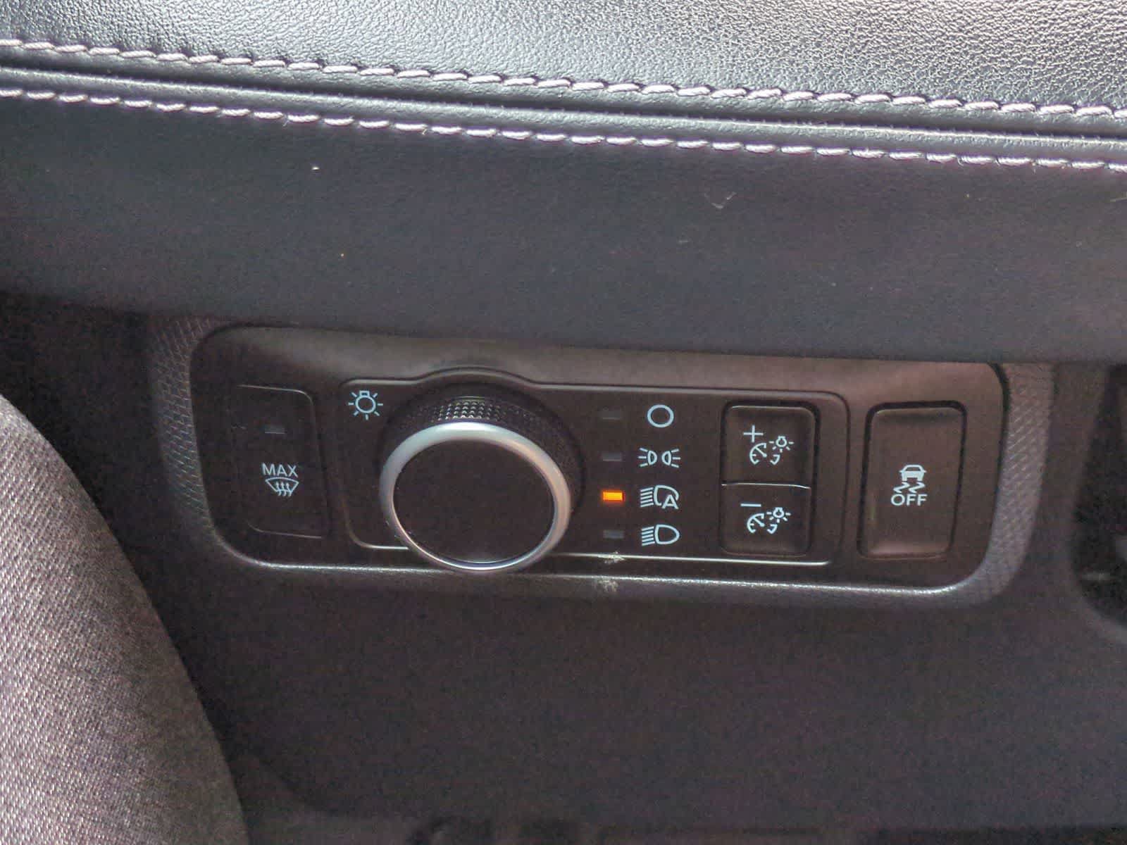 Certified 2025 Ford Mustang Mach-E Premium AWD/4WD image 25