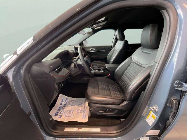 Certified 2025 Ford Explorer ST-Line AWD/4WD image 13