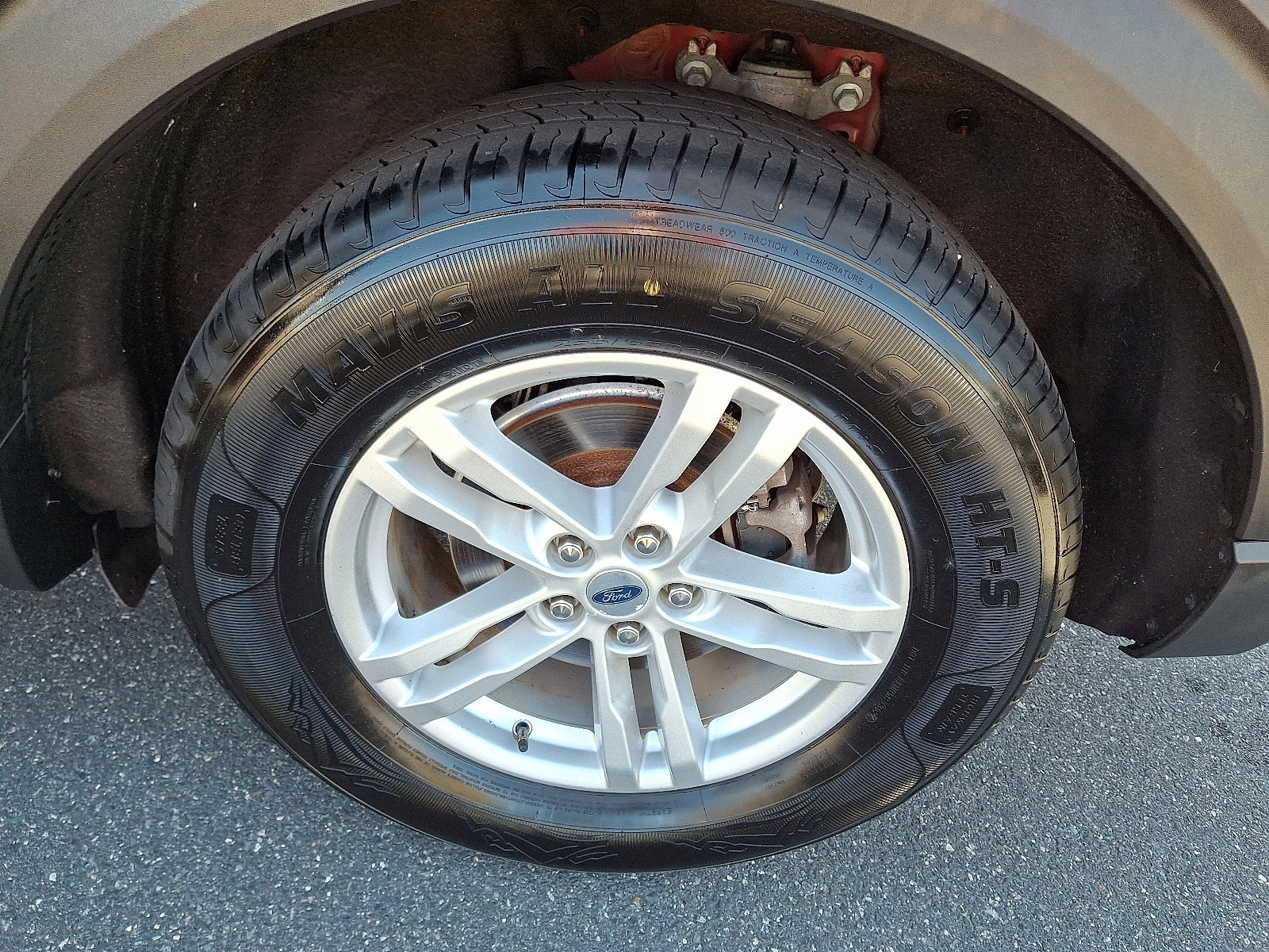 Certified 2020 Ford Explorer XLT w/ Comfort Package image 28