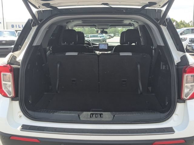Certified 2021 Ford Explorer XLT w/ Equipment Group 202A RWD image 26